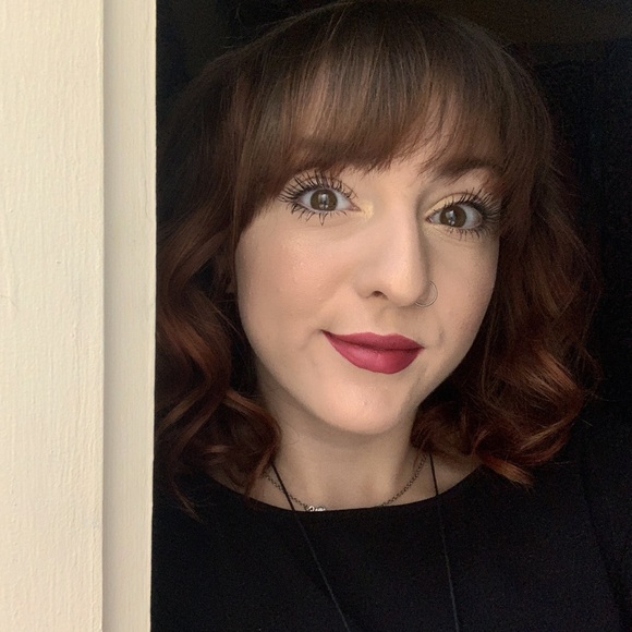 Meet your Posher, Lindsay - Picture 1 of 1